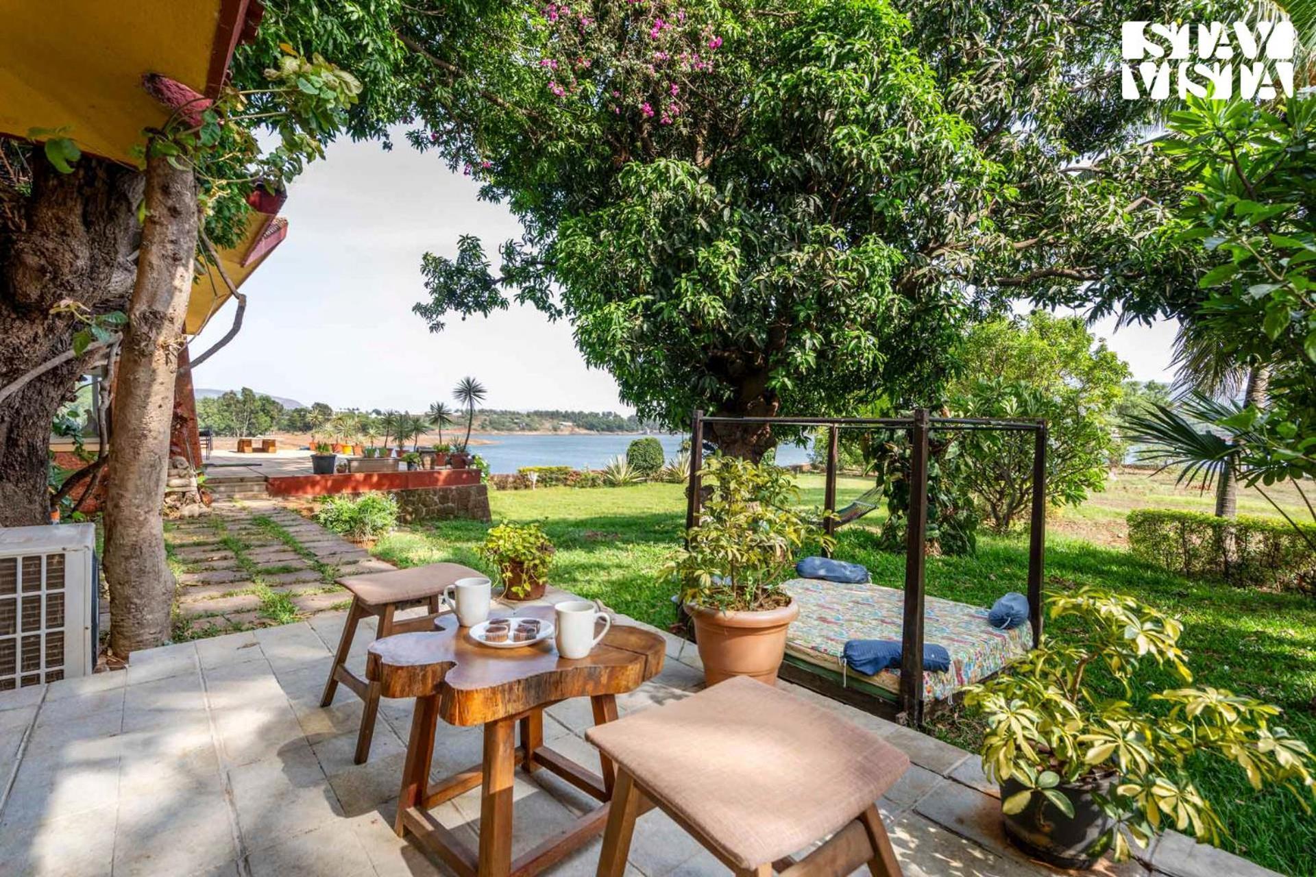 Stayvista At Three Shores With Lake View & Alfresco Dining Khamshet Exteriér fotografie