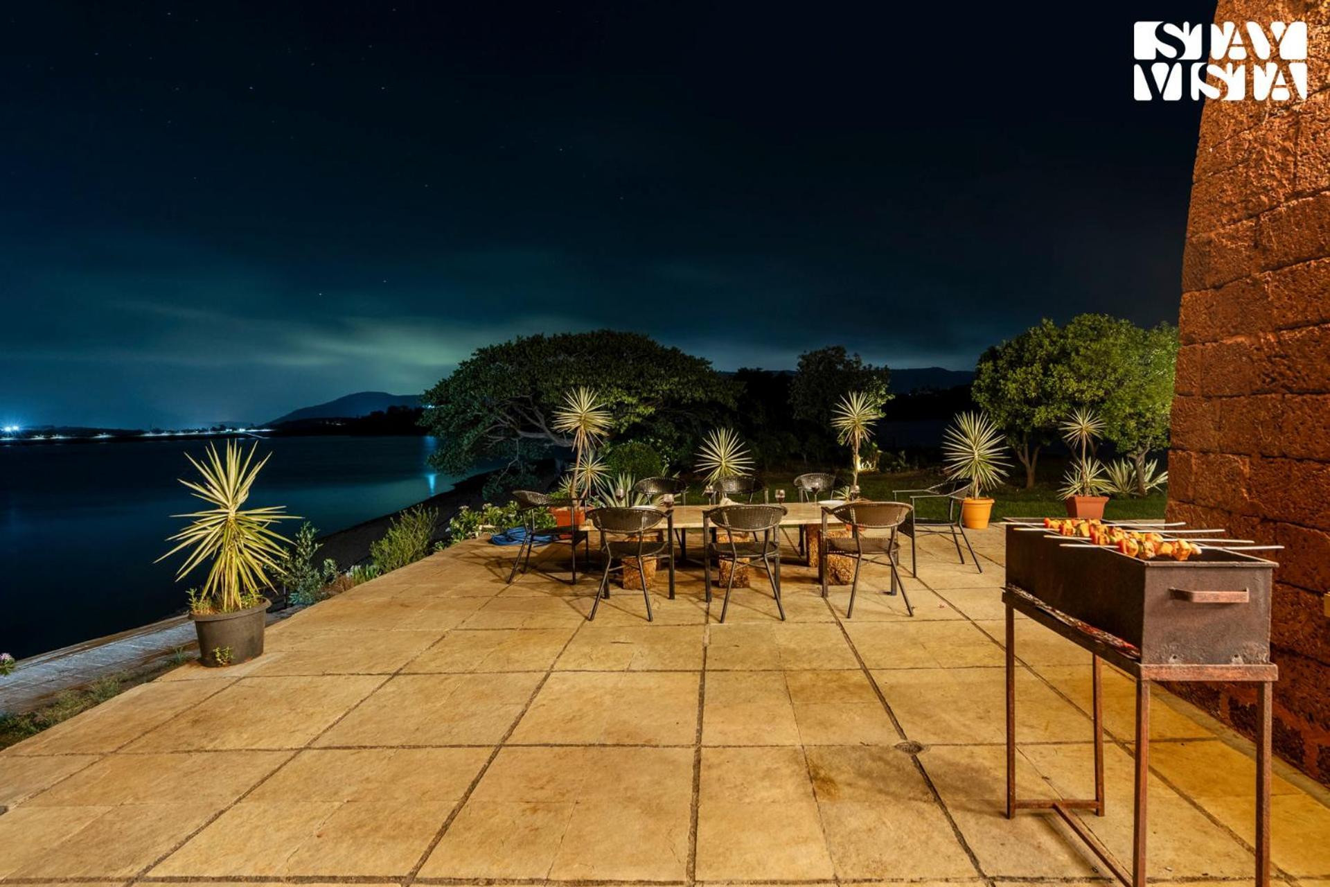 Stayvista At Three Shores With Lake View & Alfresco Dining Khamshet Exteriér fotografie