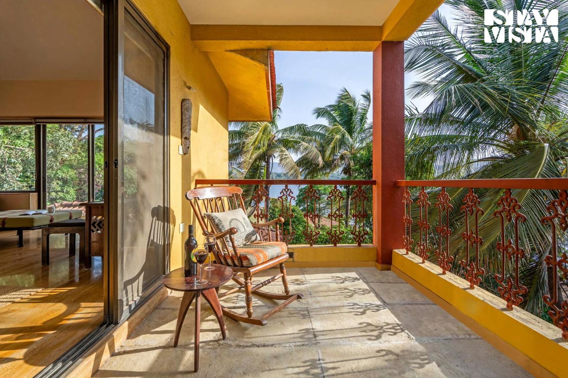 Stayvista At Three Shores With Lake View & Alfresco Dining Khamshet Exteriér fotografie